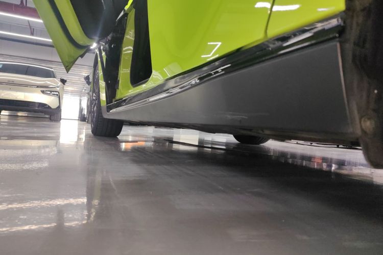 小鹏P7 2021款 670E鹏翼版局部细节9002