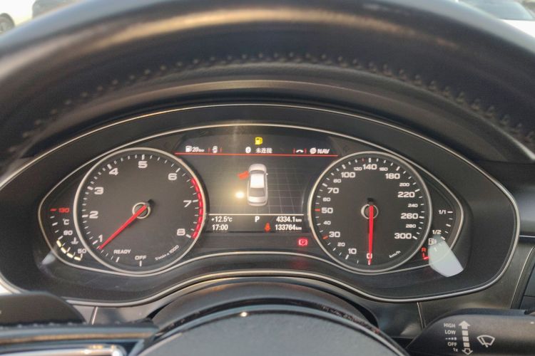 奥迪A6L 2016款 45 TFSI quattro 运动型局部细节14