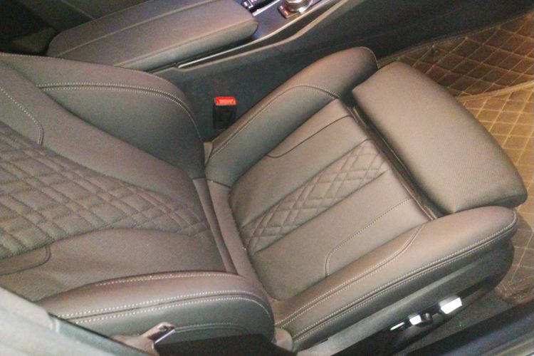 宝马5系(进口) 2022款 改款 530i M运动套装局部细节41