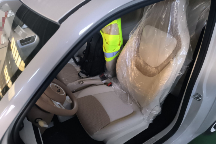 五菱汽车 宏光MINIEV 2024款 第三代 215km 青春版中控内饰19