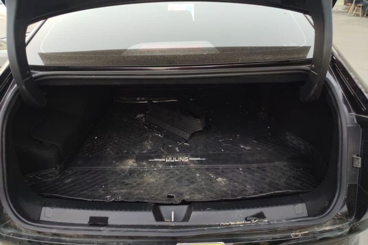 五菱汽车 五菱星光 2024款 共创版 70 标准型机舱底盘23