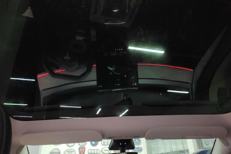 特斯拉 Model Y 2023款 高性能全轮驱动版局部细节22