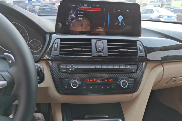 宝马3系 2015款 320Li 超悦版时尚型中控内饰16