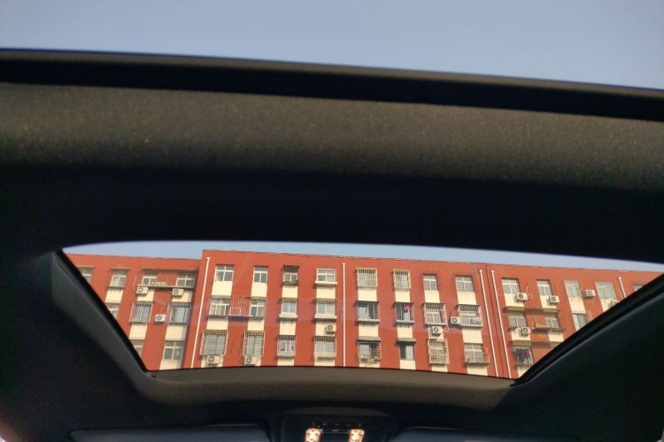 奔驰A级 2020款 改款 A 200 L 运动轿车时尚型中控内饰22