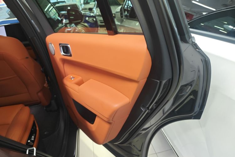 理想汽车 理想L8 2023款 Air中控内饰7006