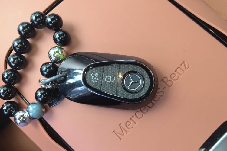 奔驰GLC 2025款 改款 GLC 260 L 4MATIC 豪华型中控内饰11