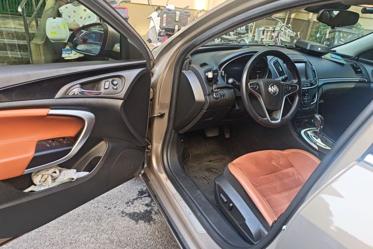 别克 君威 2015款 1.6T 精英技术型中控内饰7003