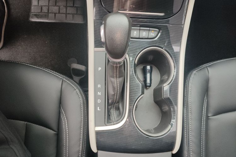 别克 威朗 2020款 15T 自动进取型中控内饰18