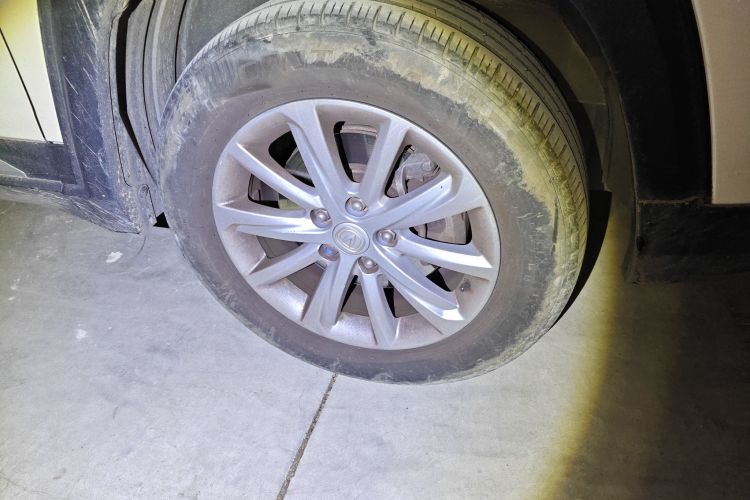 长安CS35PLUS 2021款 荣耀百万版 1.6L CVT精英版车身外观6007