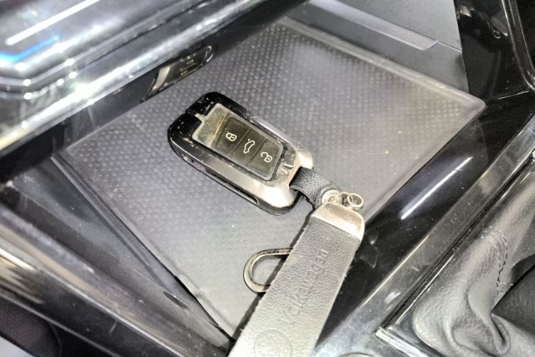 大众 帕萨特 2022款 330TSI 精英版中控内饰11