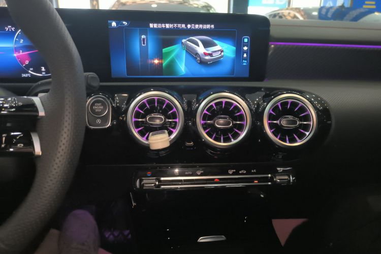 奔驰A级 2025款 A 200 L 时尚型中控内饰16