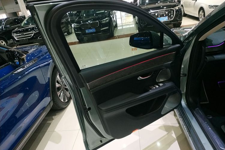 鸿蒙智行 问界M5 2022款 增程后驱标准版中控内饰7007