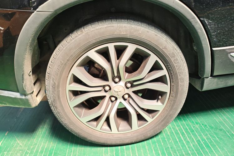 三菱 欧蓝德 2016款 2.4L 四驱豪华版 7座车身外观6003