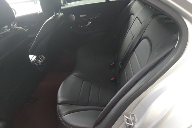 奔驰C级 2018款 C 200 L 运动版中控内饰21