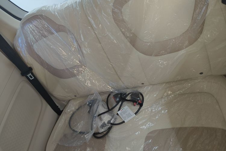 五菱汽车 宏光MINIEV 2024款 第三代 215km 青春版中控内饰7004