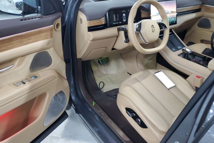 鸿蒙智行 问界M7 2024款 1.5T 智驾四驱Max版 6座中控内饰7003