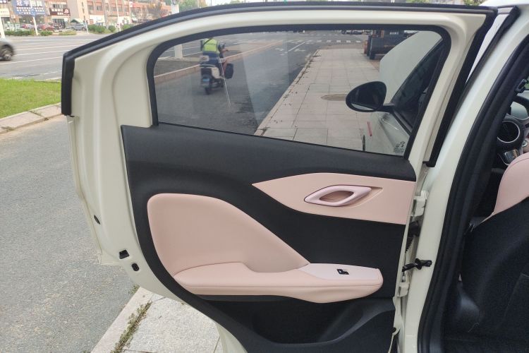 比亚迪 海鸥 2024款 荣耀版 405km 飞翔版中控内饰7008