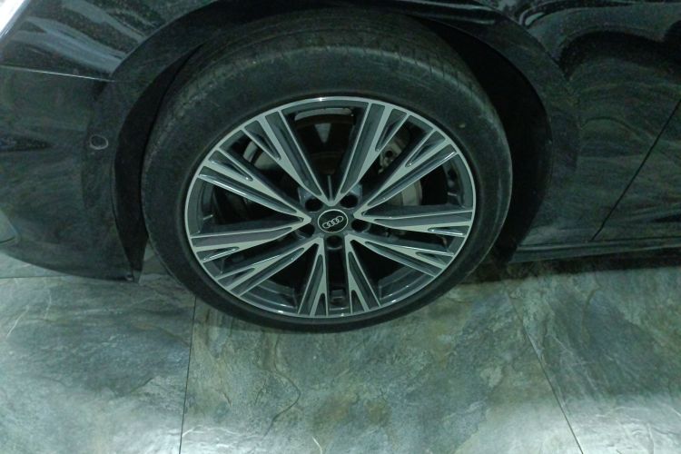 奥迪A6L 2022款 45 TFSI quattro 臻选动感型车身外观6001