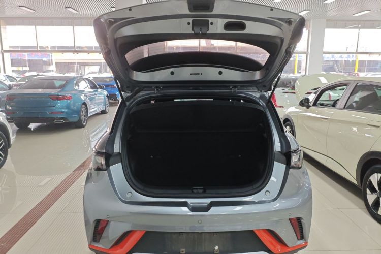 比亚迪 海豚 2021款 405km 时尚版机舱底盘23