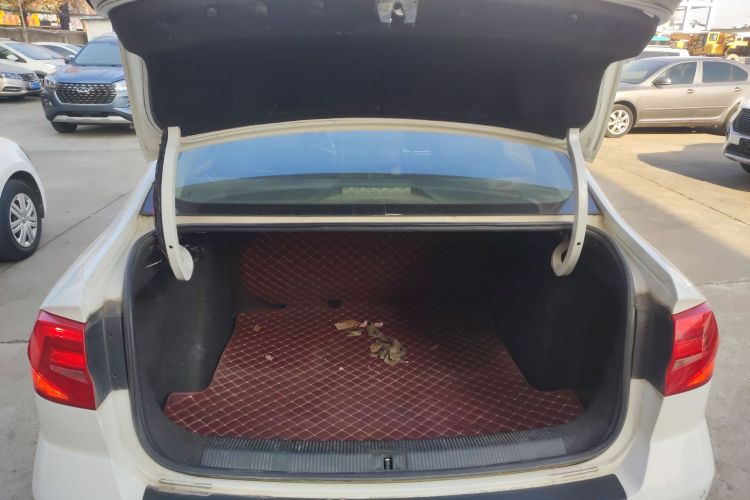 大众 2019款 改款 宝来·传奇 1.5L 自动时尚型 国VI机舱底盘23