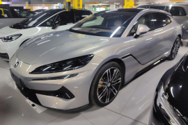 腾势Z9GT 2024款 1100四驱Ultra版