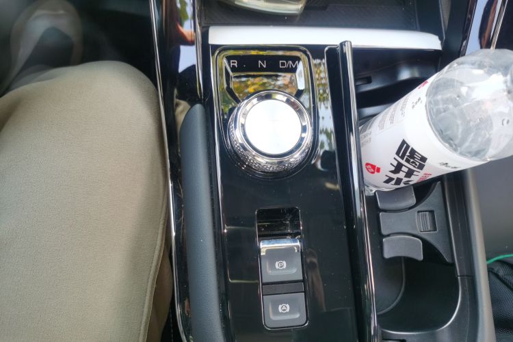 哈弗H6 2024款 2.0T 两驱Max中控内饰18