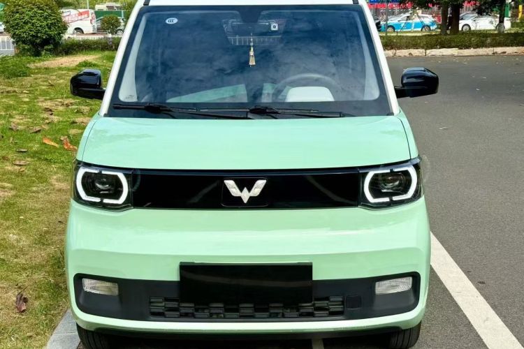 五菱汽车 宏光MINIEV 2021款 马卡龙夹心款 170km 磷酸铁锂车身外观2