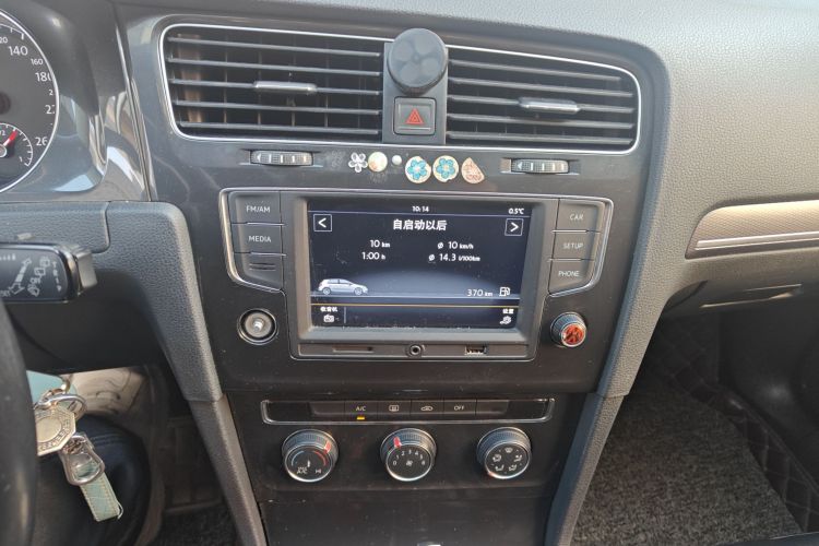 大众 高尔夫 2017款 1.6L 自动舒适百万辆纪念版中控内饰16