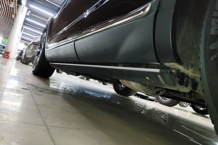 红旗HS5 2019款 2.0T 智联旗享四驱版局部细节9002