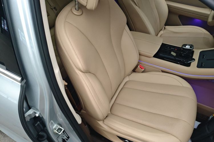 鸿蒙智行 问界M7 2024款 1.5T 后驱Plus版 5座局部细节41