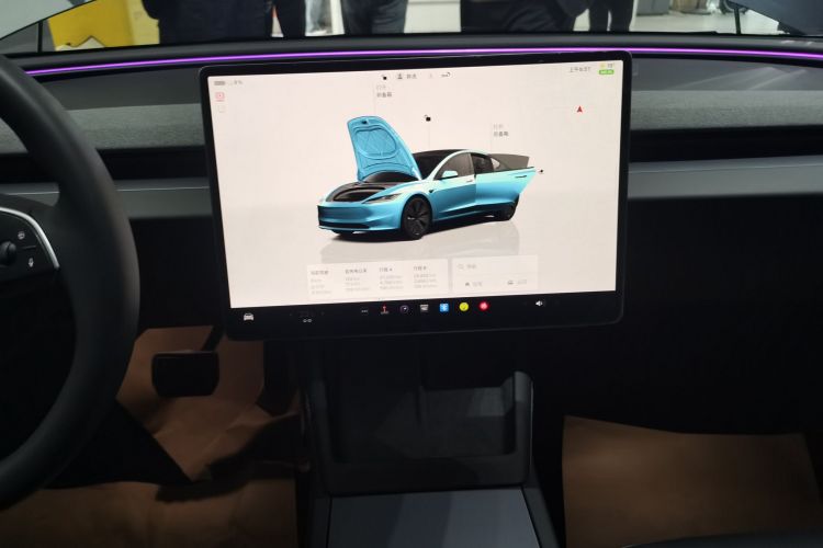 特斯拉 Model 3 2023款 后轮驱动版中控内饰16