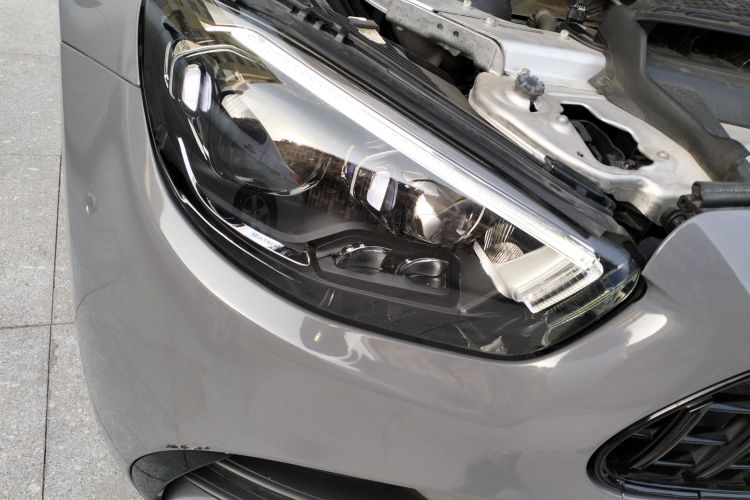 奔驰E级(进口) 2021款 改款 E 300 运动版车身外观8