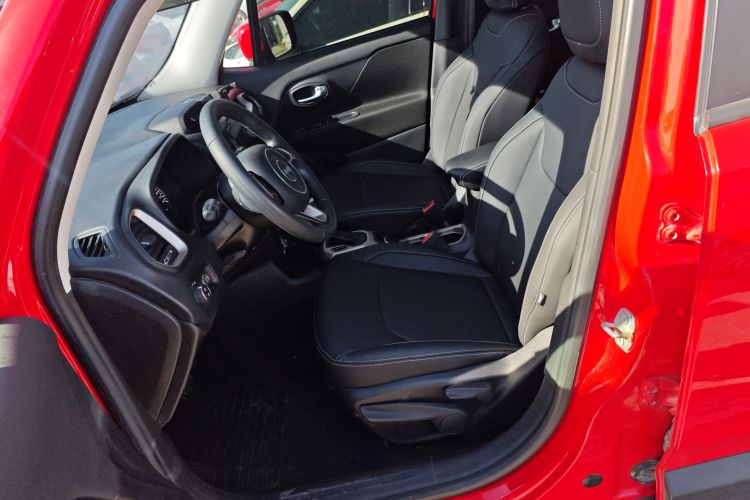 Jeep 自由侠 2016款 1.4T 自动劲能版中控内饰19