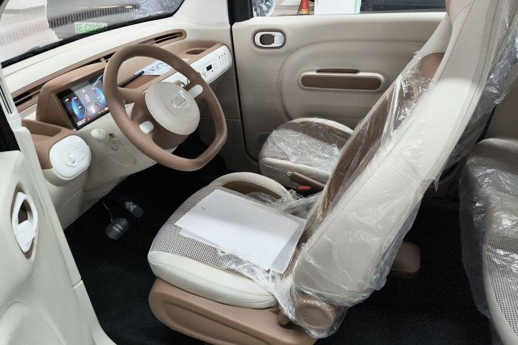 奔腾小马 2026款 222km 萌趣马 Plus中控内饰19