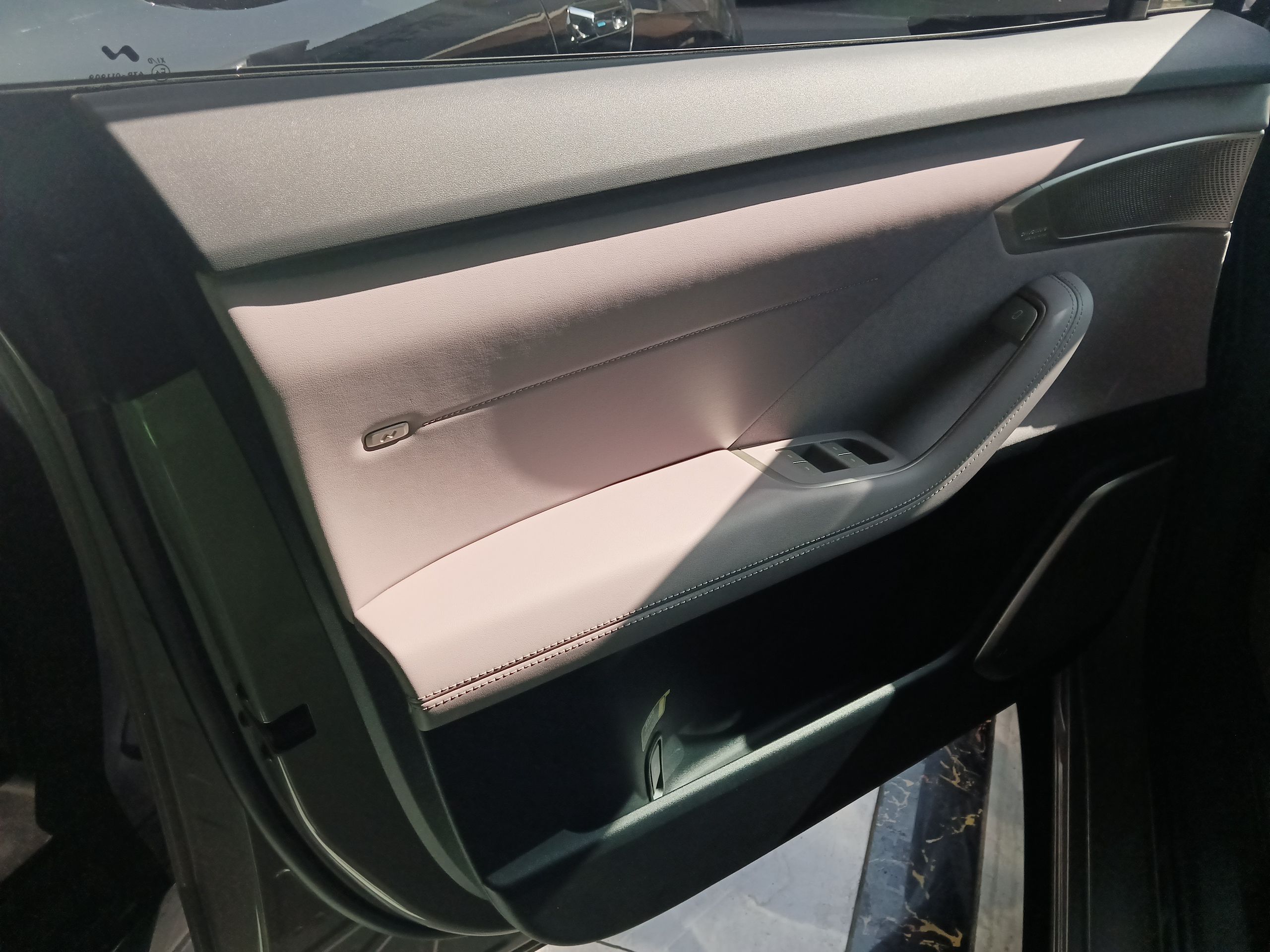 乐道L60 2024款  60kwh 后驱版