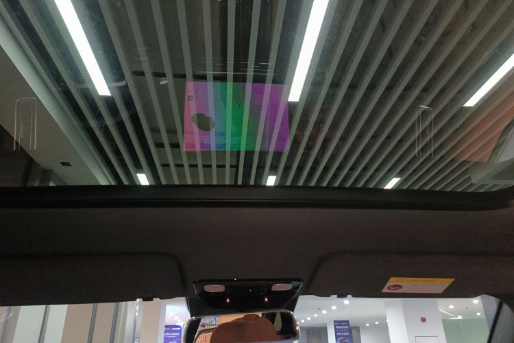 理想汽车 理想L7 2023款 Air中控内饰22