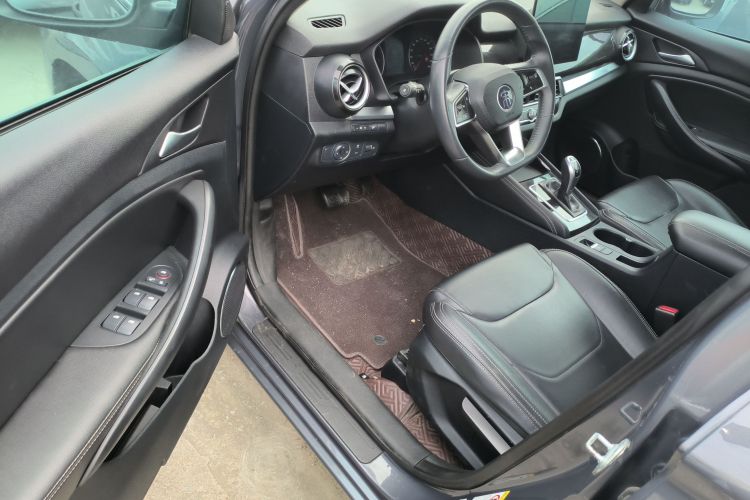 比亚迪 宋 2021款 经典版 1.5T 自动精英型中控内饰20