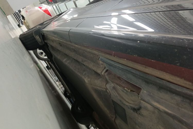 奥迪Q5L 2018款 45 TFSI 尊享时尚型 国V局部细节9002