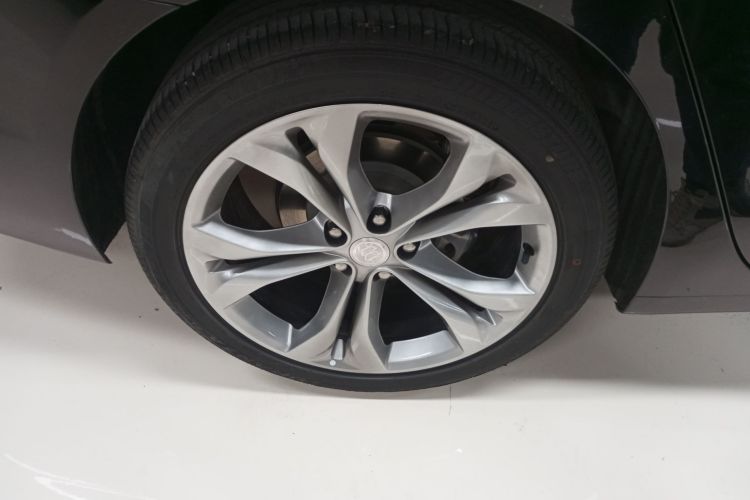 别克 君越 2022款 Avenir艾维亚 先享型车身外观6008