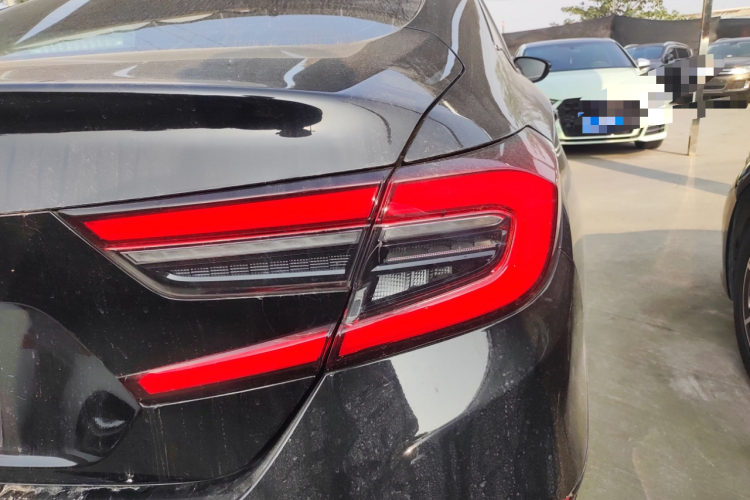 本田 雅阁 2022款 260TURBO 豪华版车身外观6006