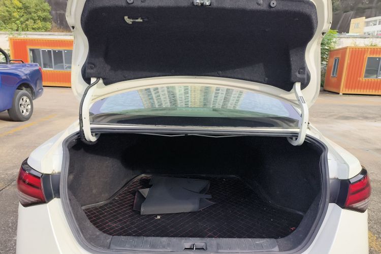 日产 轩逸 2020款 1.6L XL CVT智享版局部细节23