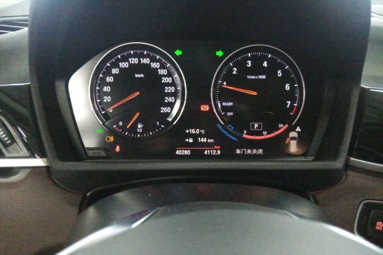 宝马X1 2021款 改款 sDrive20Li 时尚型中控内饰14