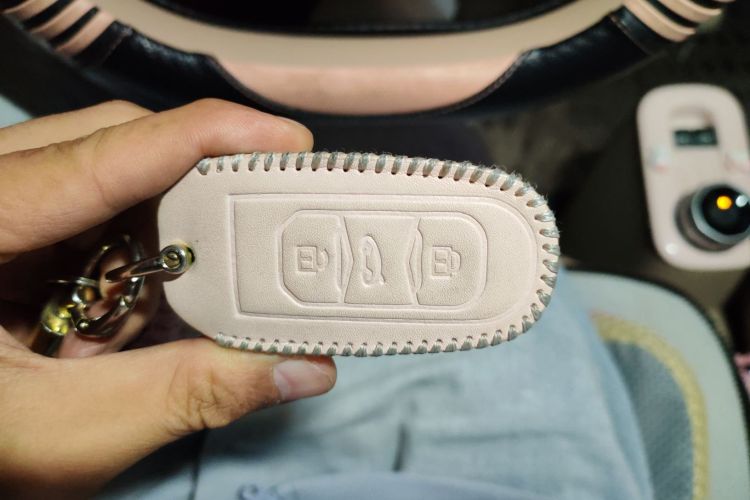 吉利银河 2024款 熊猫mini 200km 耐力熊中控内饰7001