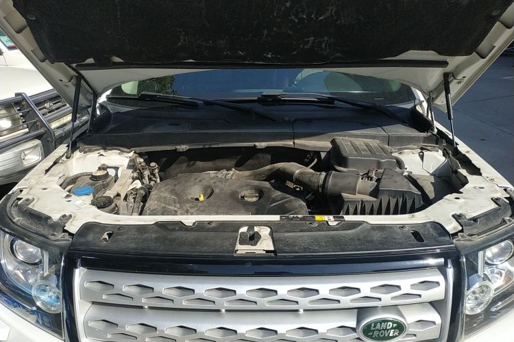 路虎 神行者2 2014款 2.0T Si4 SE汽油版局部细节24