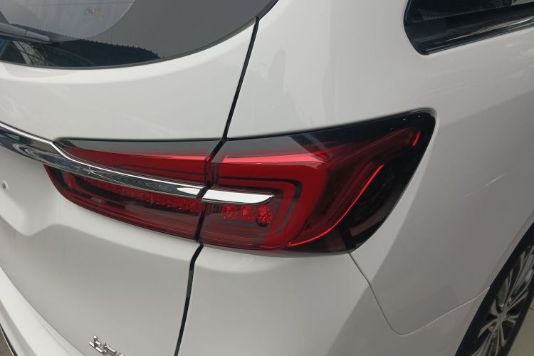 别克GL8 2022款 陆上公务舱 652T 舒适型车身外观6006