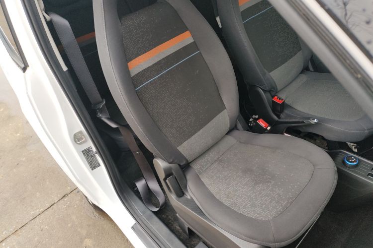 五菱汽车 宏光MINIEV 2022款 轻松款 磷酸铁锂局部细节41