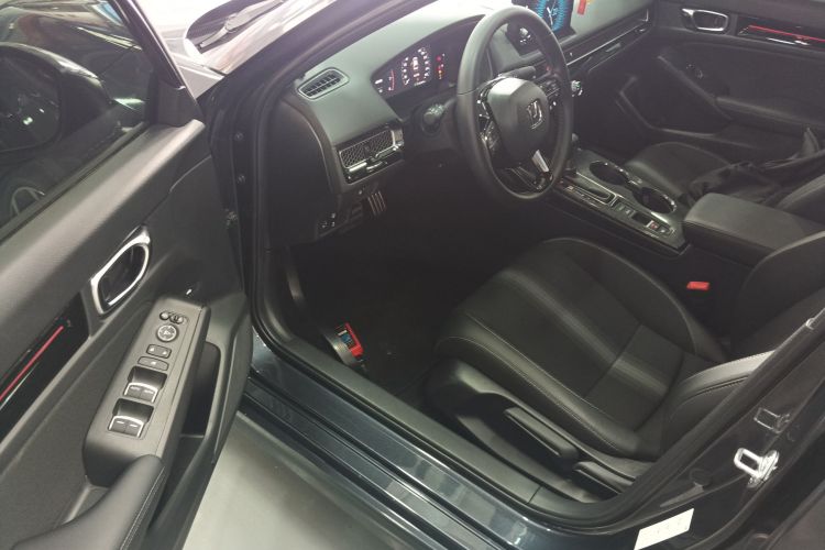 本田 思域 2022款 240TURBO CVT燃动版中控内饰20