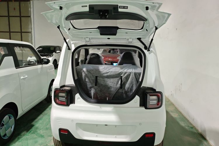 吉利银河 2024款 熊猫mini 200km 耐力熊机舱底盘23