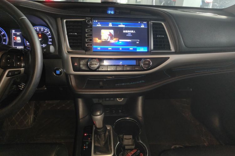 丰田 汉兰达 2018款 2.0T 四驱豪华版 7座 国VI局部细节16