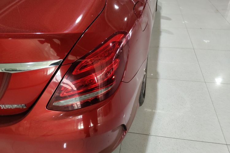 奔驰C级 2016款 C 200 L 运动型车身外观9